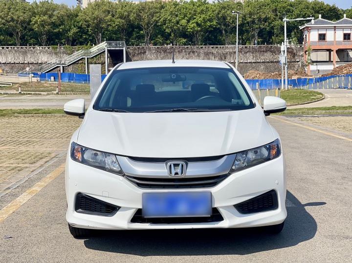 2017 1.5L CVT Comfort photo 2