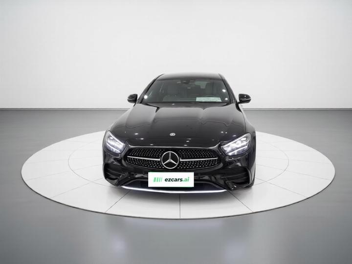 E-Class 2021 E 300 L Sport Luxury photo 2