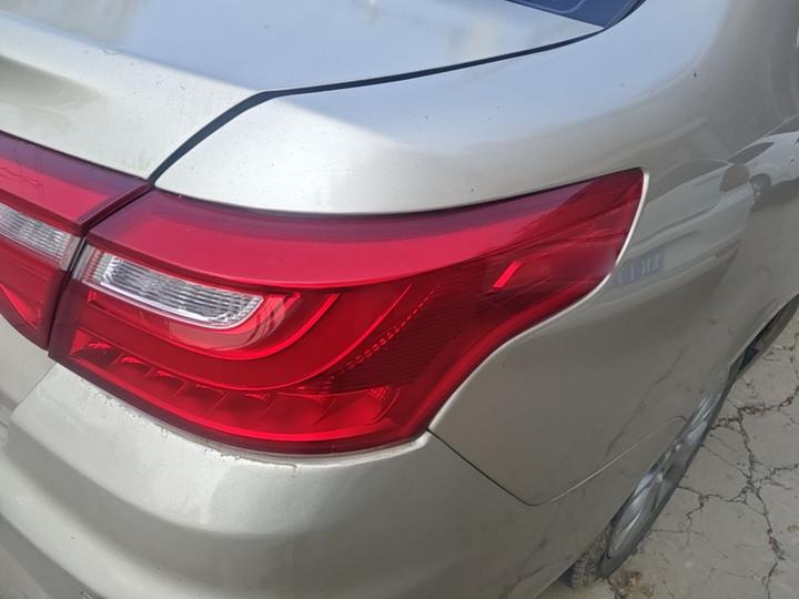 Vision 2018 1.5L MT photo 7