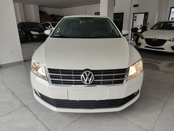 Lavida 2013 Facelift Classic 1.6L MT photo 2