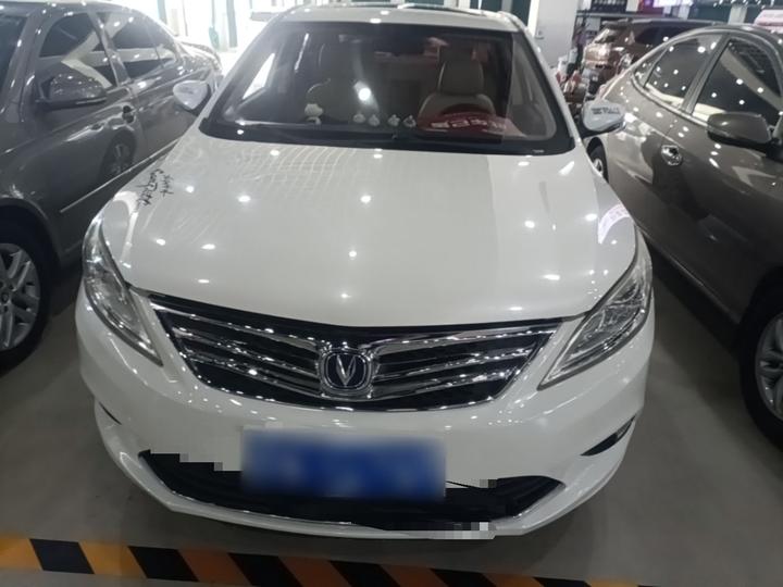 Eado 2015 1.6L AT Luxury photo 2