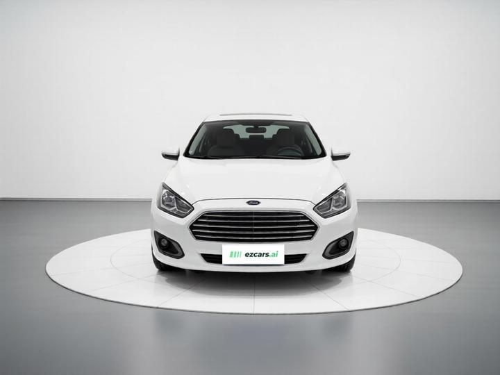 Escort 2015 1.5L AT Fashion photo 2