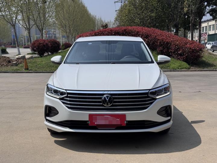 Lavida 2023 Facelift 1.5L AT photo 2