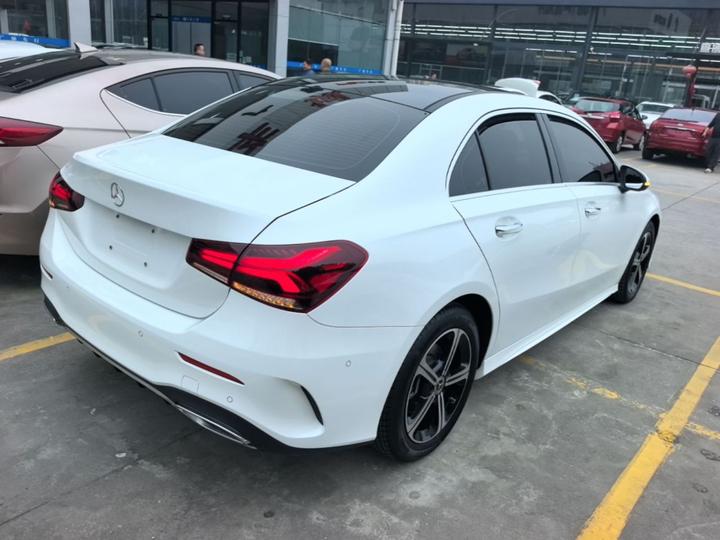 A-Class 2022 Facelift A 200 L Sport Fashion photo 3