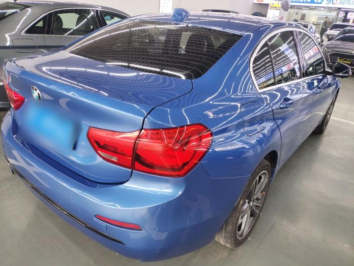 1 Series 2018 118i Sport photo 4