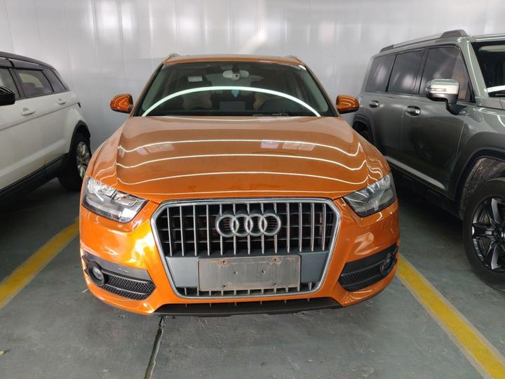 Q3 2015 30 TFSI Progressive photo 2