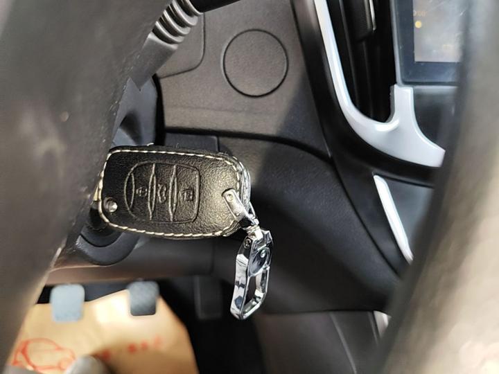 560 2016 1.8L MT Comfort photo 8