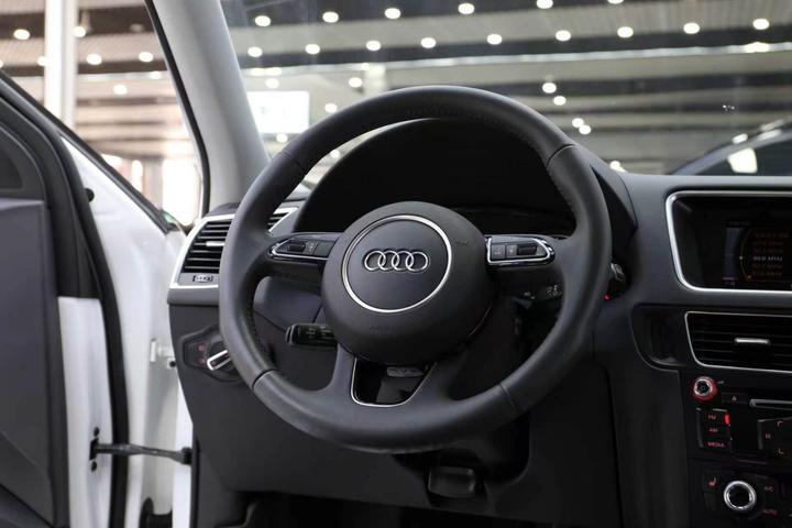 Q5 2017 Plus 40 TFSI Tech photo 8