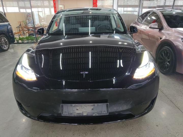 Model Y 2022 Facelift RWD photo 2