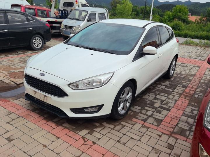 Focus 2017 Hatchback 1.6L AT Comfort photo 2