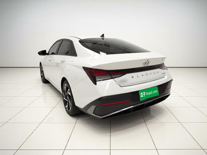 Elantra 2023 1.5L CVT GLX Elite photo 4