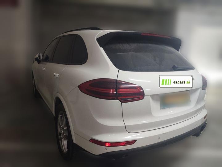 2016 Cayenne Platinum Edition 3.0T photo 4