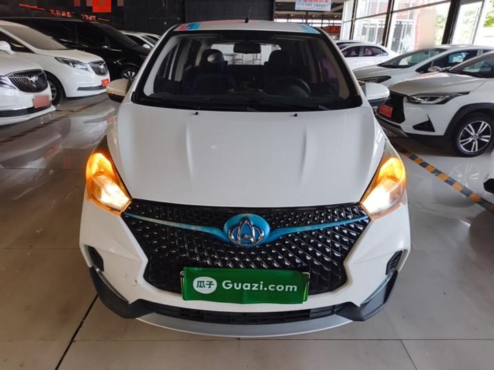Changan ES30 2019 photo 2