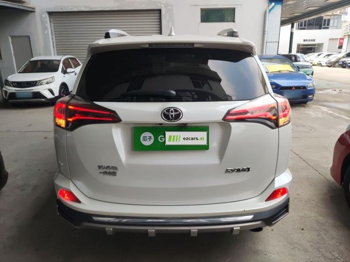 RAV4 2018 2.0L CVT RWD X photo 5