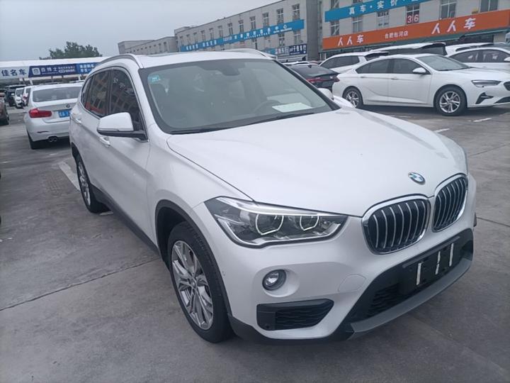 X1 2019 sDrive20Li Leading photo 3