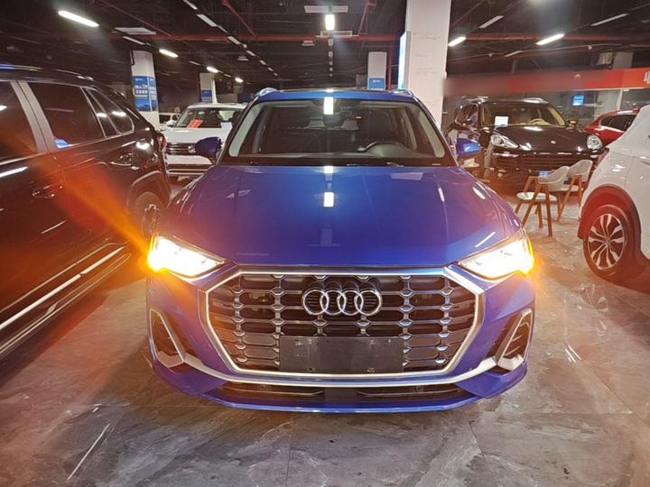 Q3 2019 35 TFSI Fashion Dynamic photo 2