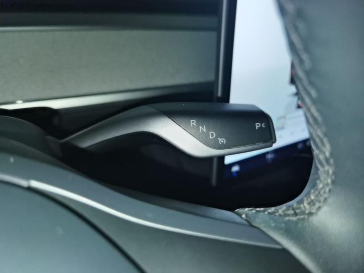 Model Y 2023 RWD photo 5