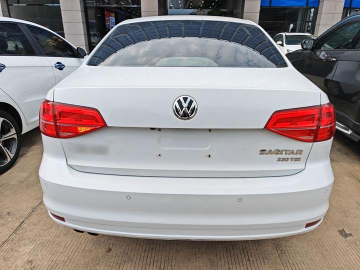 Sagitar 2016 230TSI 25 Anniversary Edition photo 3