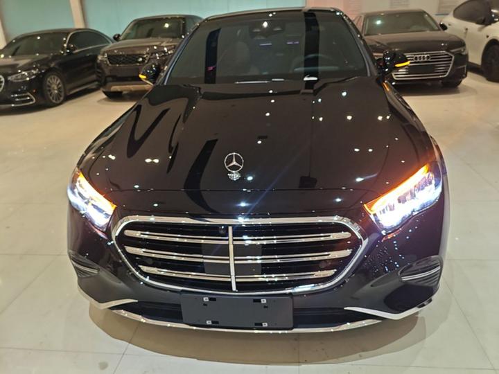 E-Class 2024 E 300 L Luxury photo 2
