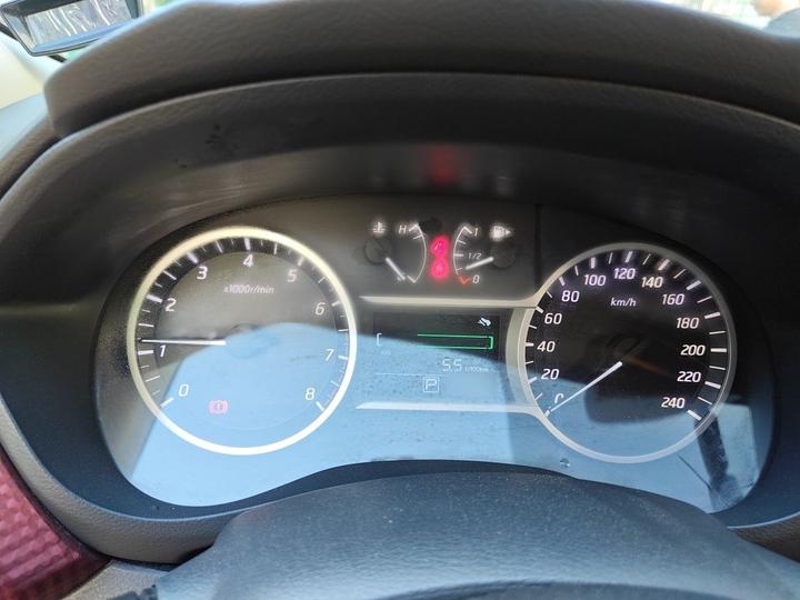 2016 1.6L CVT photo 4