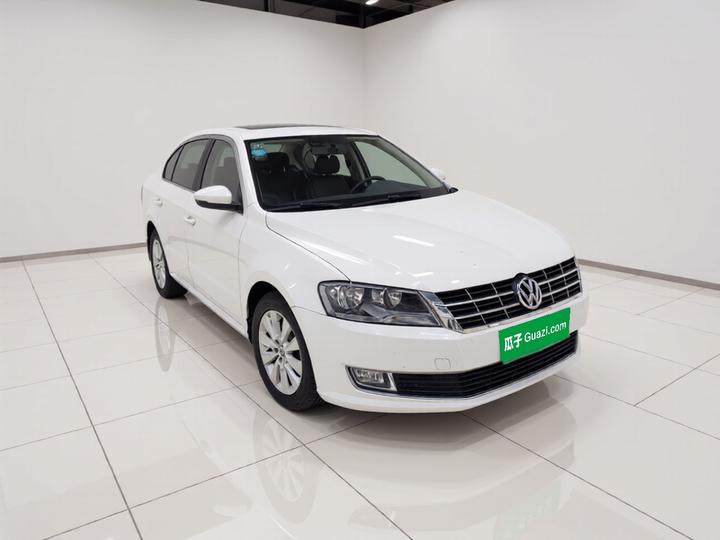 Lavida 2013 Facelift Classic 1.6L AT Comfort photo 3