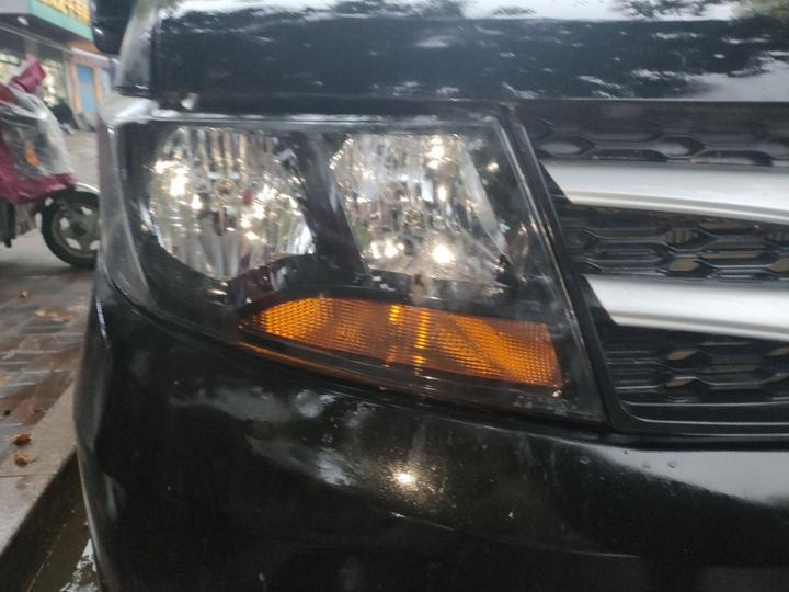 Refine M3 2019 1.8L 5-Seater photo 7