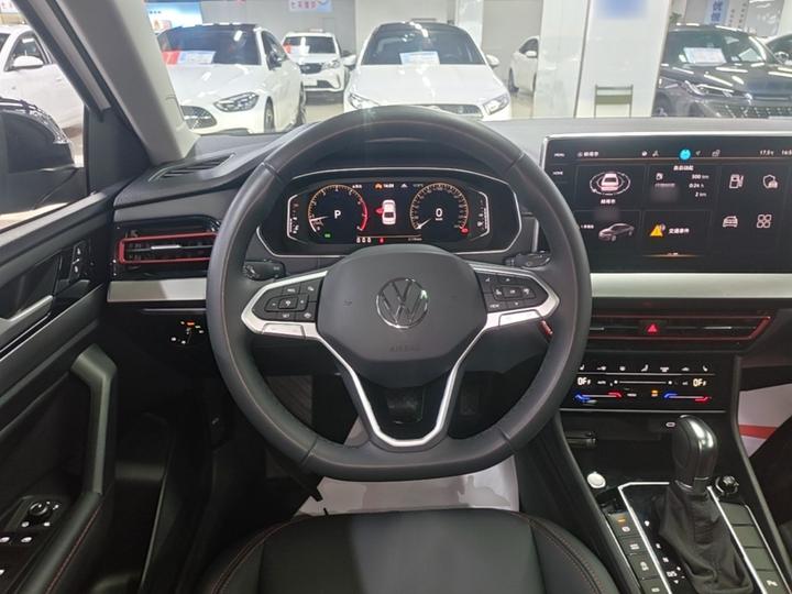 Lavida 2024 300TSI DSG Leading photo 6