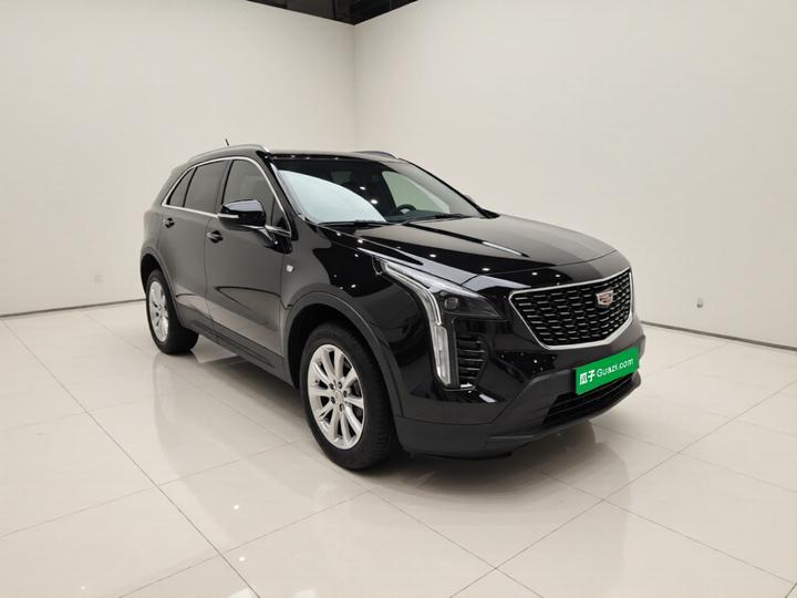XT4 2022 28T RWD photo 3
