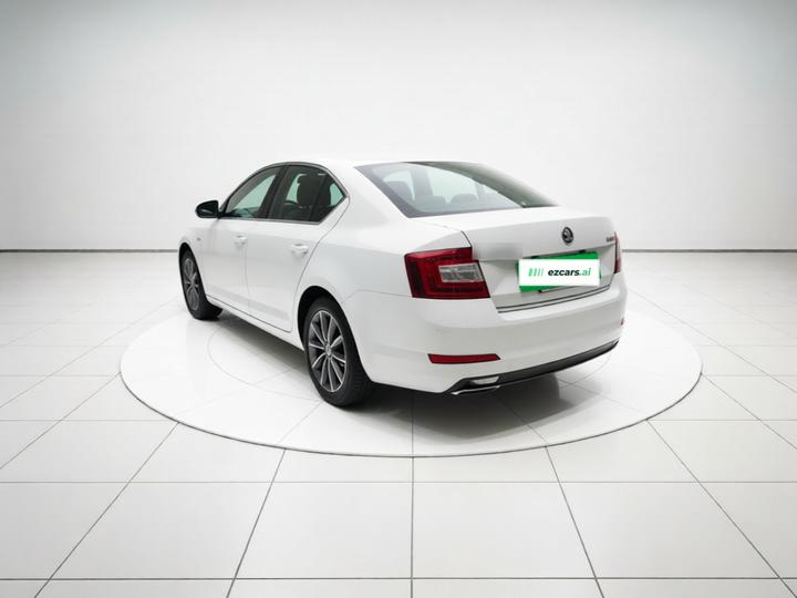 Octavia 2017 1.6L MT photo 4