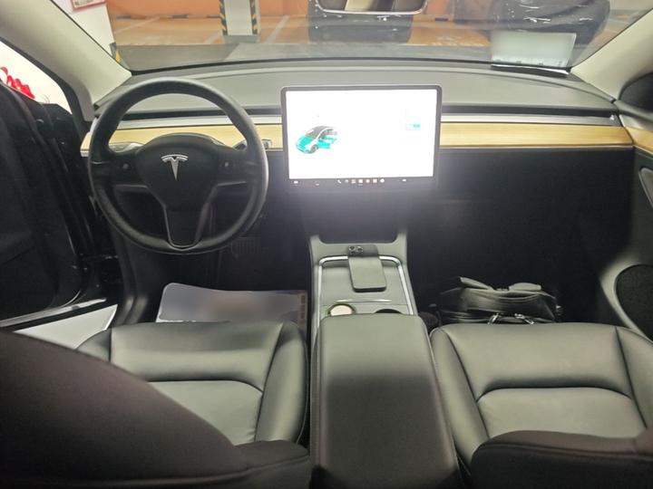 Model Y 2021 Long Range AWD photo 5