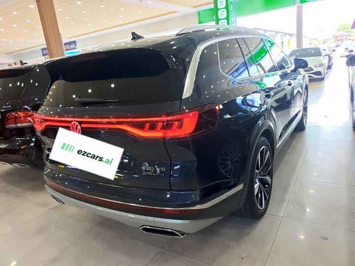 2021 530TSI AWD Flagship Pro photo 4