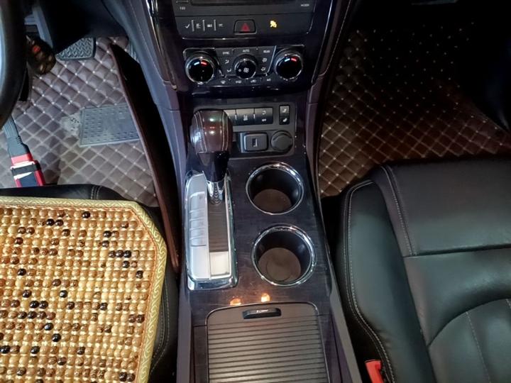 2014 3.6L RWD Elite Comfort photo 8