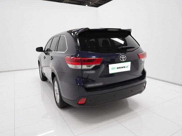 Highlander 2021 2.0T AWD Elite 7-Seater photo 4