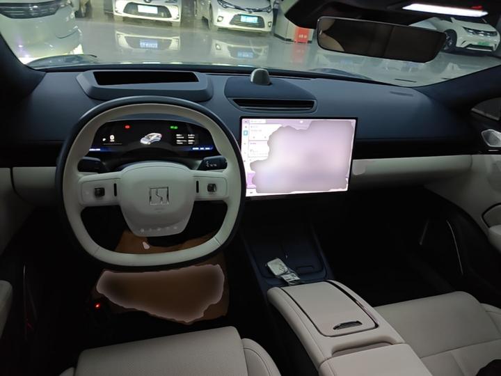 007 2024 AWD 100kWh photo 5
