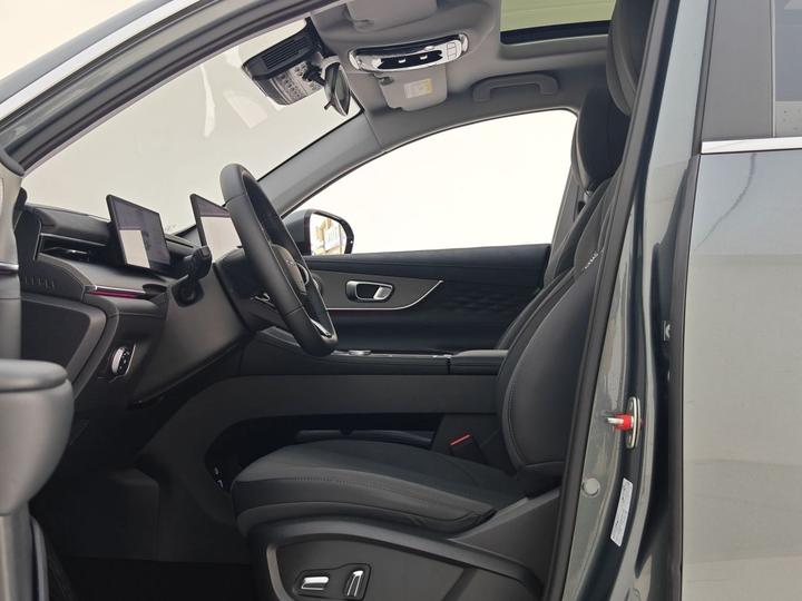 Tiggo 8 PLUS 2025 290TGDI DCT Luxury photo 7