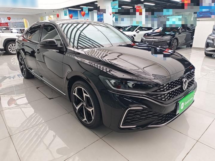 Passat 2024 380TSI photo 3