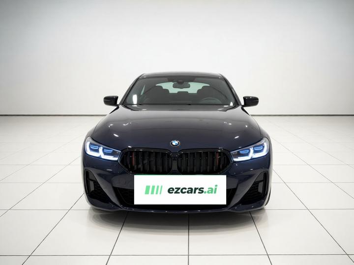 6 SeriesGT 2018 640i xDrive M Sport Package photo 2