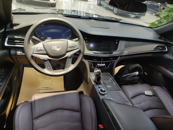 CT6 2022 28T Premium photo 5