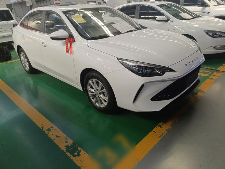 i5 2026 1.5L CVT Luxury photo 3