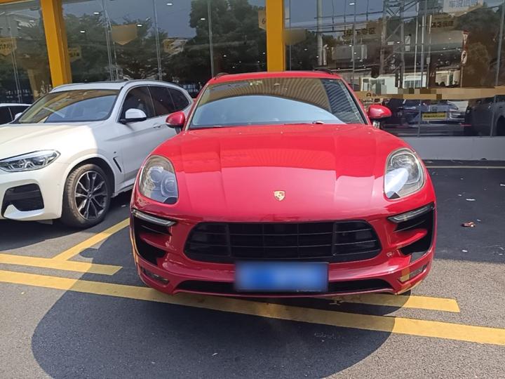 2017 Macan GTS 3.0T photo 2