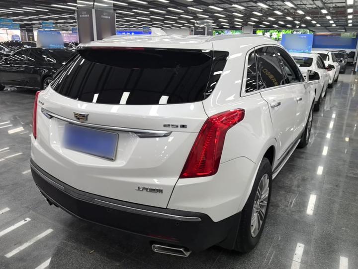 XT5 2018 25T Luxury photo 4