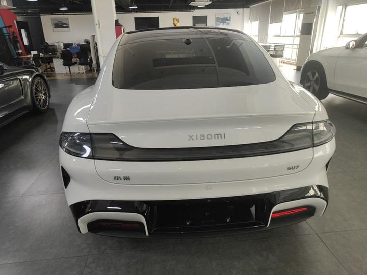 Xiaomi SU7 2024 RWD Extended Range High-end ADAS Pro photo 3