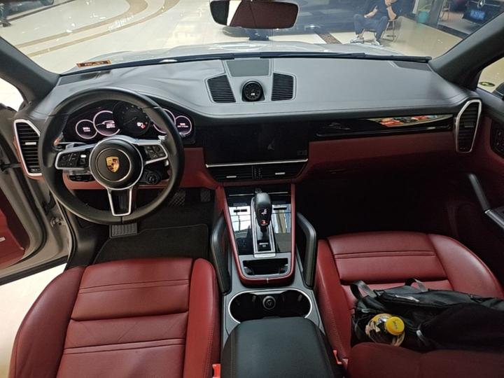 2019 Cayenne 3.0T photo 5