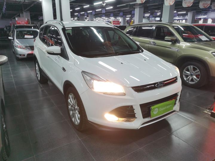 Kuga 2015 1.5L GTDi RWD Comfort photo 3