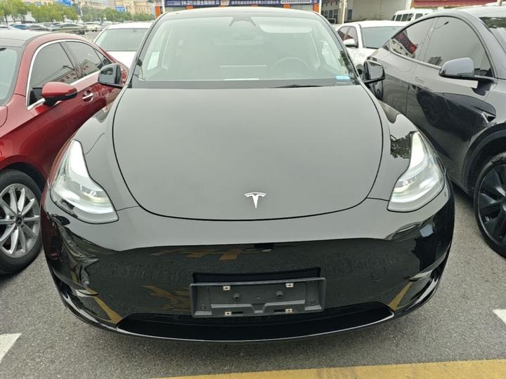 Model Y 2022 Facelift RWD photo 2