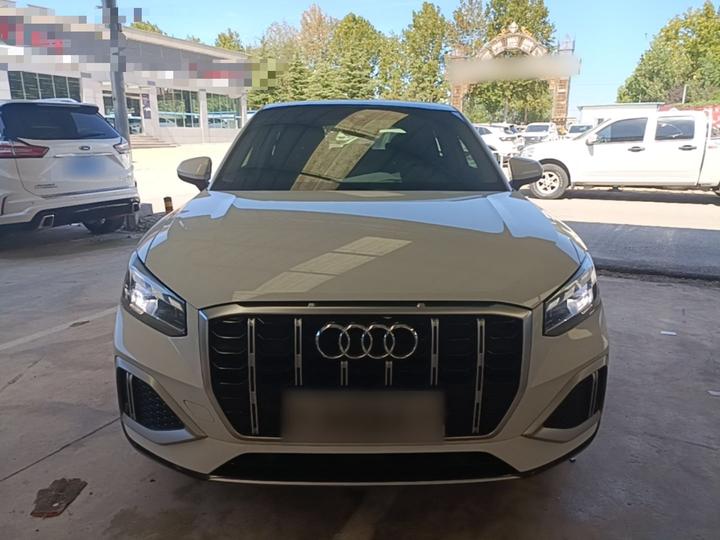 Q2L 2022 35 TFSI Progressive photo 2