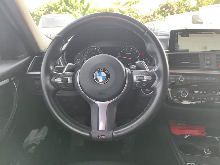 3 Series 2019 320Li M Luxury photo 3