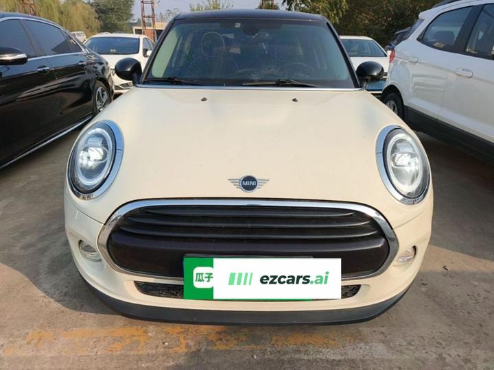 2018 1.5T COOPER Classic 5-Door photo 2