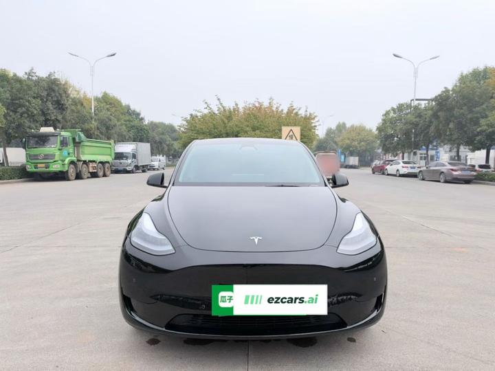 Model Y 2022 Facelift RWD photo 2