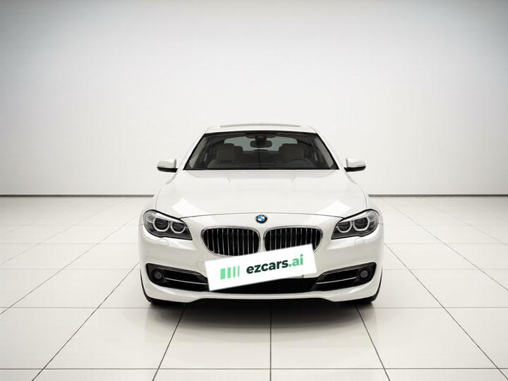 5 Series 2014 520Li photo 3